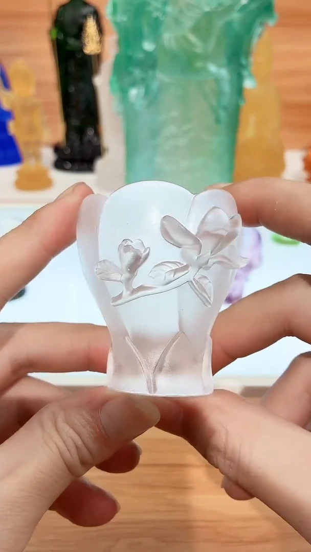 手工艺品琉璃透色兰花杯