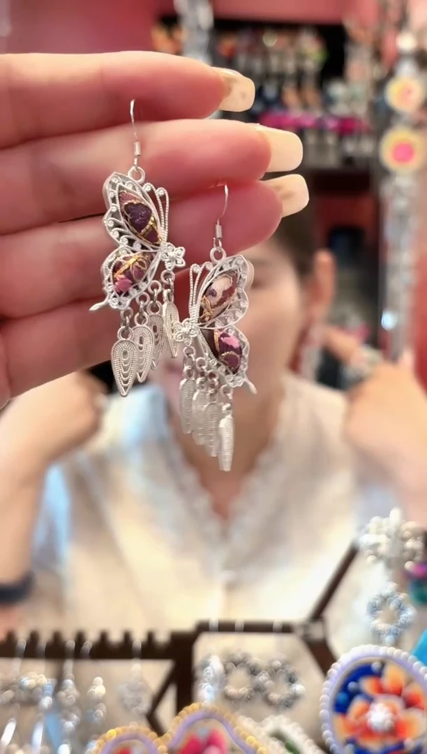织绣云织谣民族风精美饰品  449
