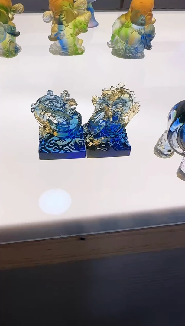 手工艺品琉璃龙凤呈祥