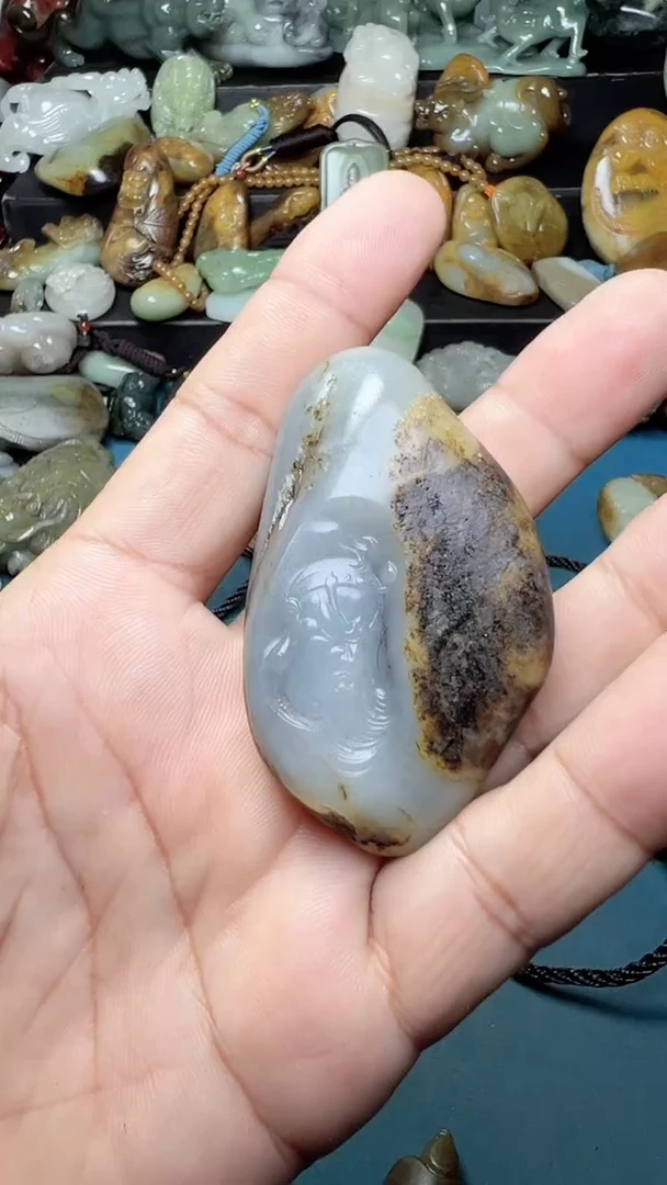 未镶嵌和田玉把件-