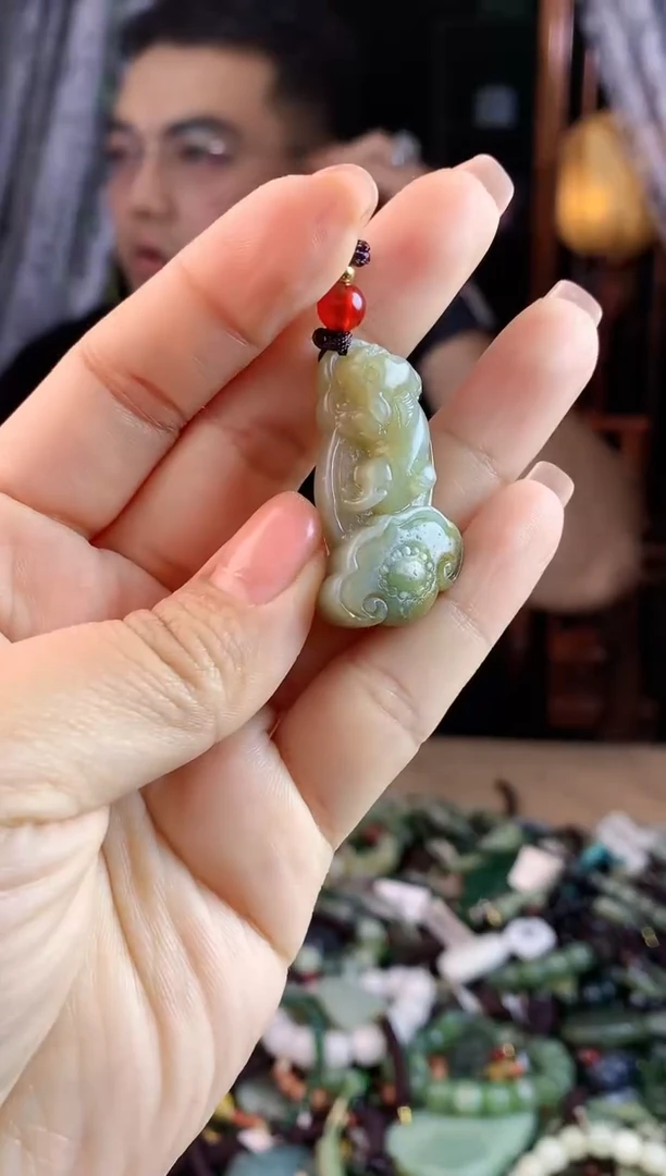 【闪购商品】和田玉挂件未镶嵌多样性发货拍一发一