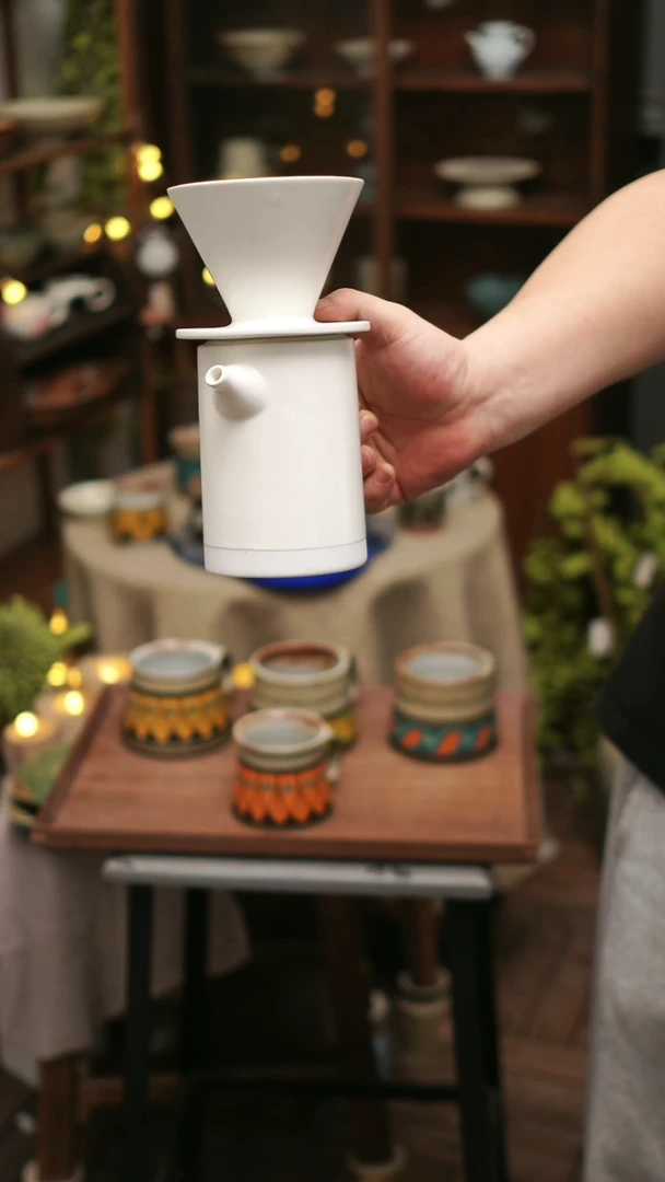 陶瓷哈哈哈哈哈哈哈