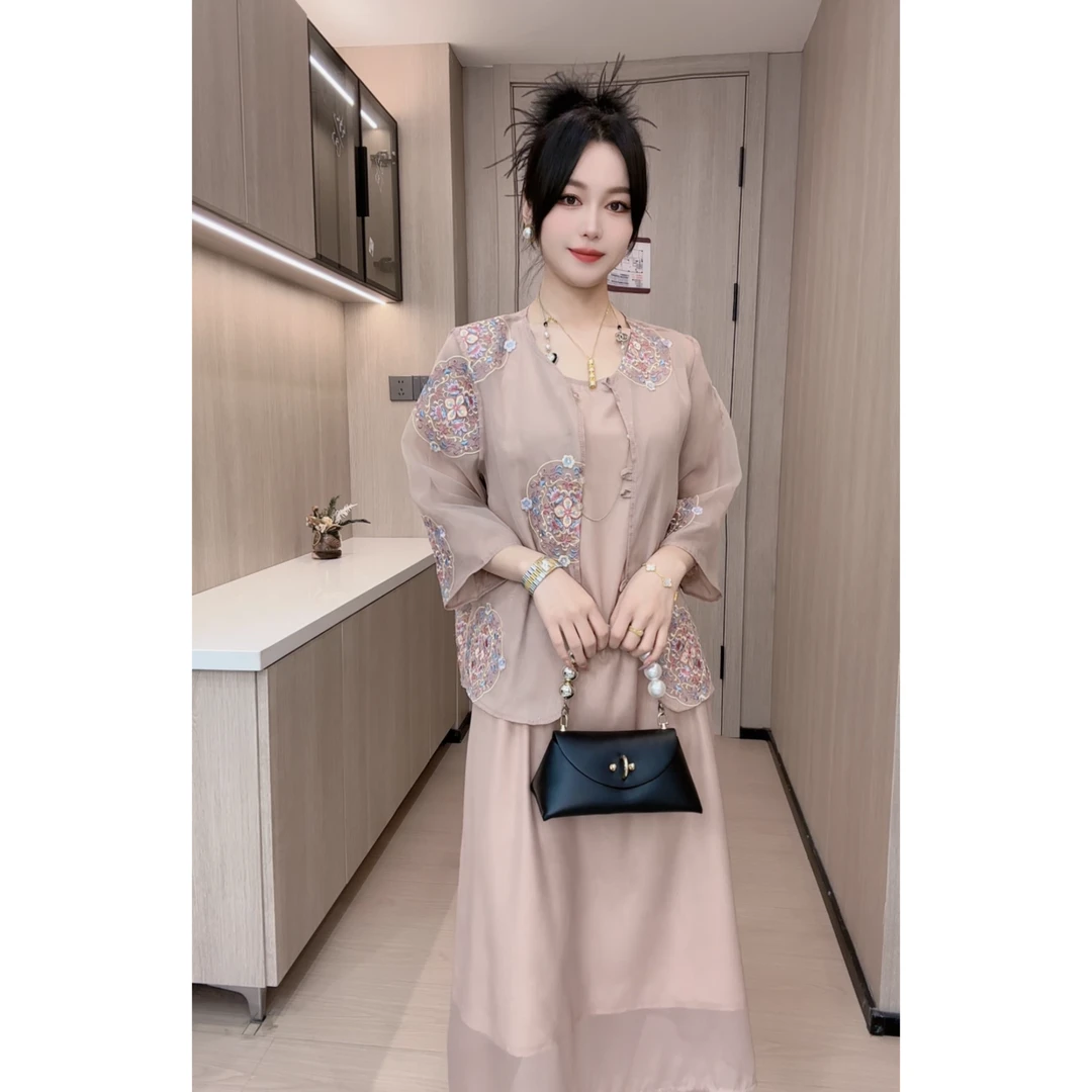 7044 鱼鱼严选夏季新款新中式国风刺绣重工高级感 气质盘扣两件套