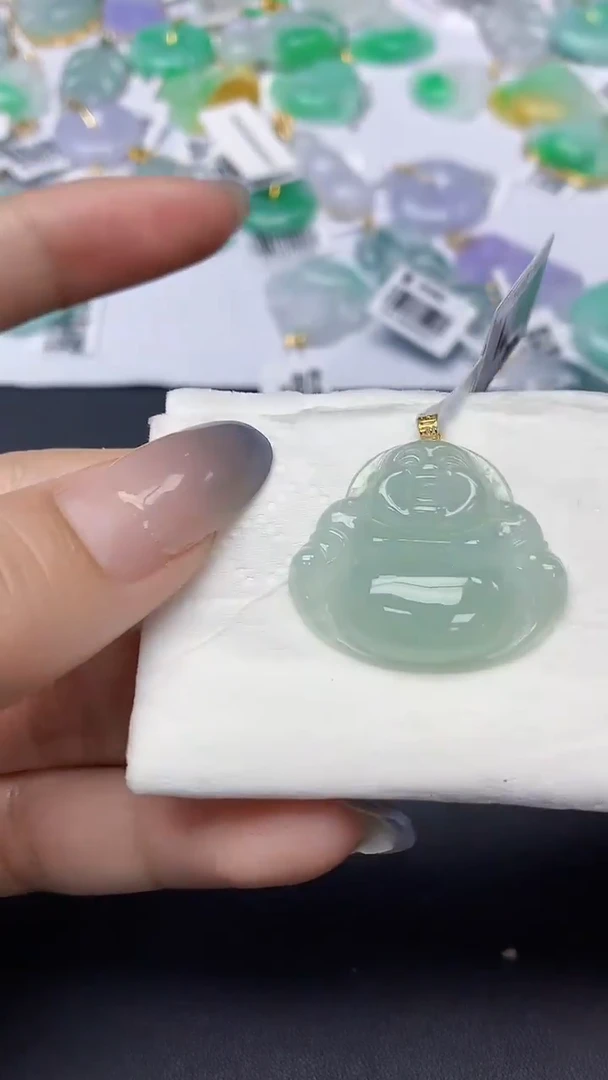 翡翠18K金镶嵌颈饰天然缅甸a货翡翠