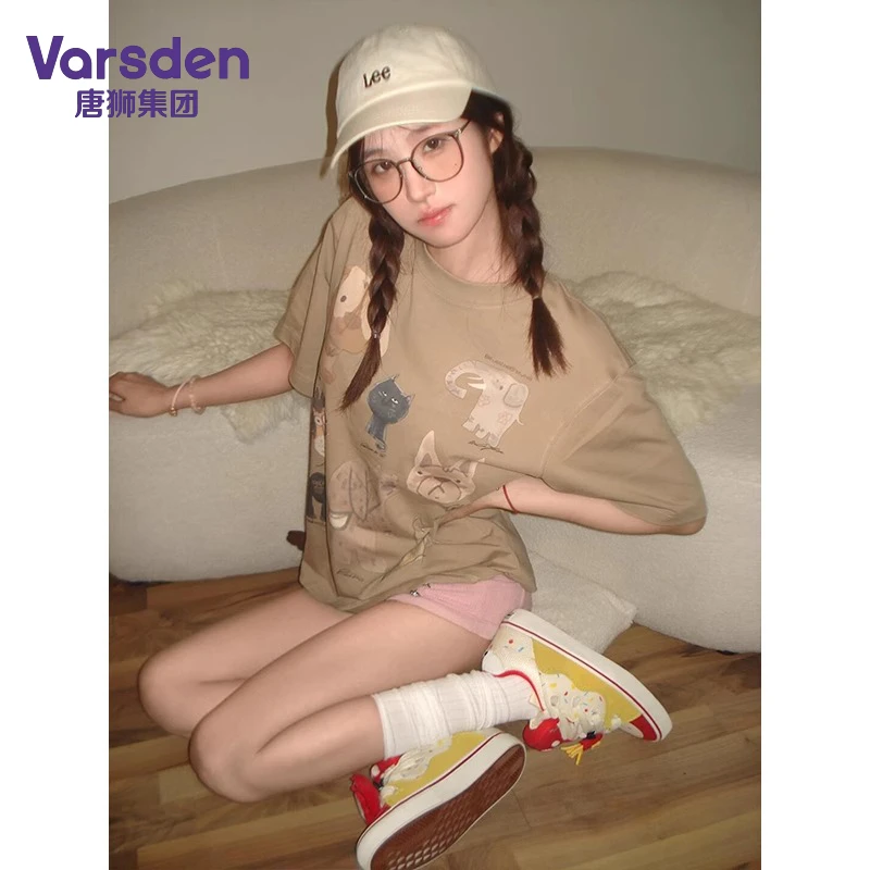 唐狮集团Varsden夏季潮流新款复古动物印花短袖T恤男美式宽松上衣