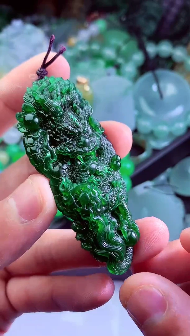 未镶嵌定制翡翠那****️翡翠毛货定制