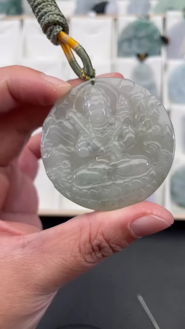 颈饰未镶嵌翡翠天然缅甸翡翠A货370