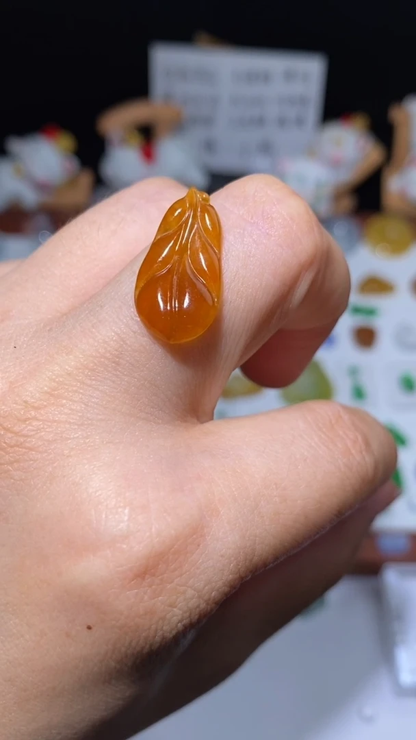 未镶嵌定制翡翠叶子