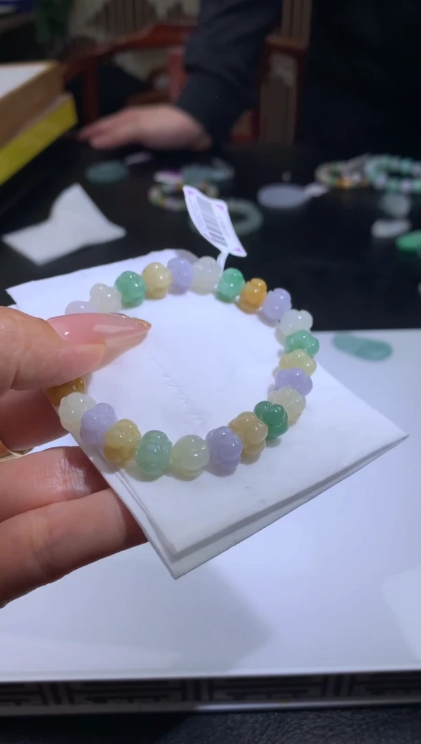 未镶嵌定制翡翠卉**语翡翠