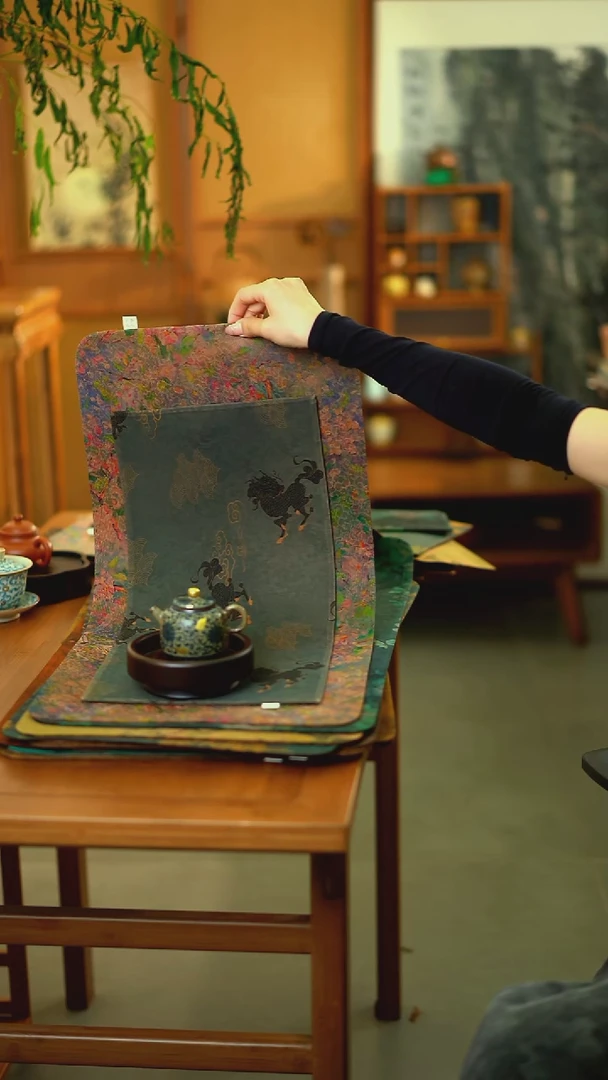 大花园玫瑰+小麒麟飞鹤