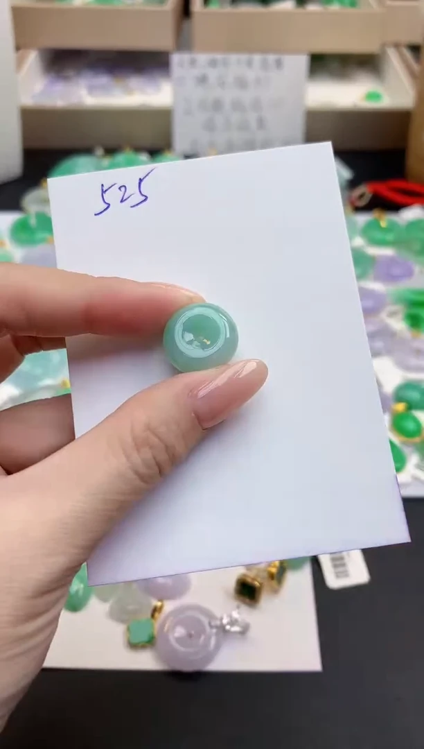 颈饰未镶嵌翡翠天然缅甸A货翡翠