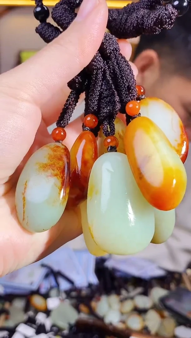 【闪购商品】和田玉颈饰未镶嵌1多样性发货拍一单发一个