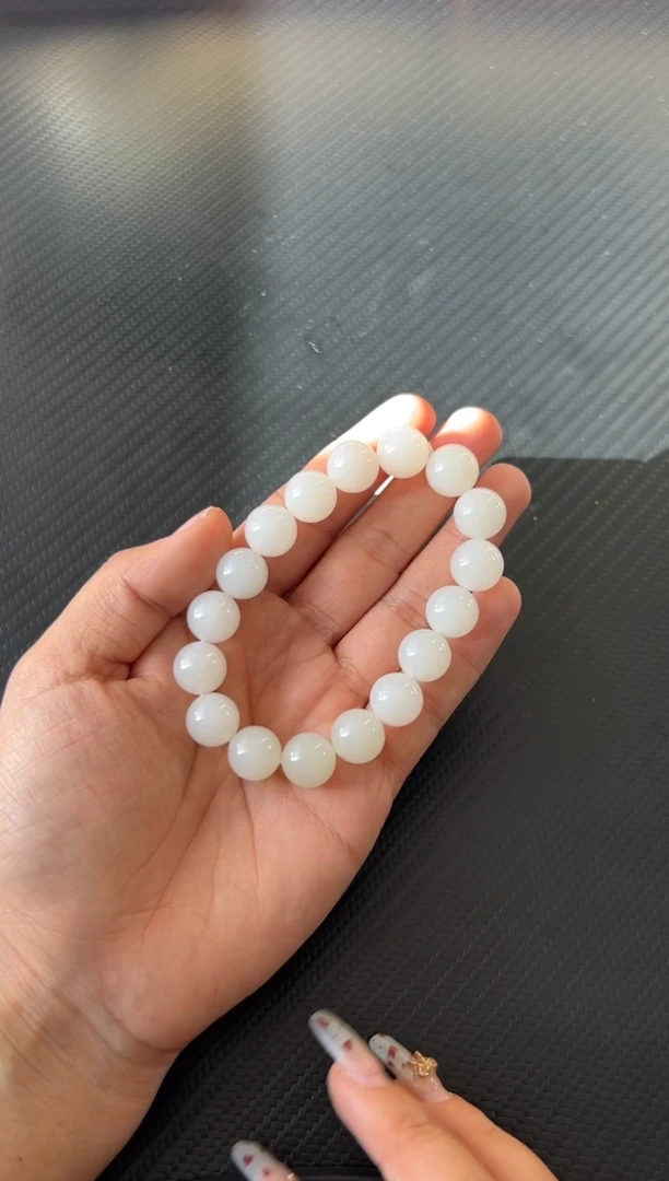 未镶嵌手串和田玉黑山微色差卡12j