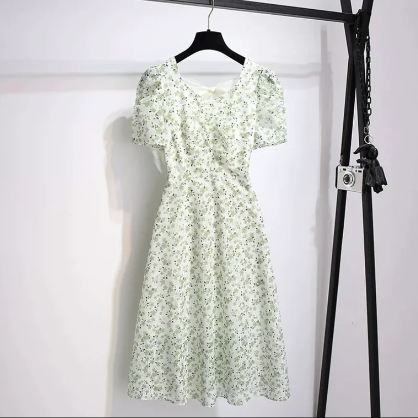 H2090法式绿色碎花方领收腰连衣裙女夏季2025 L6