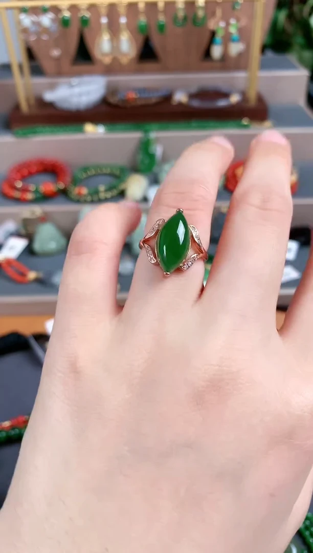 银S925镶嵌戒指和田玉1