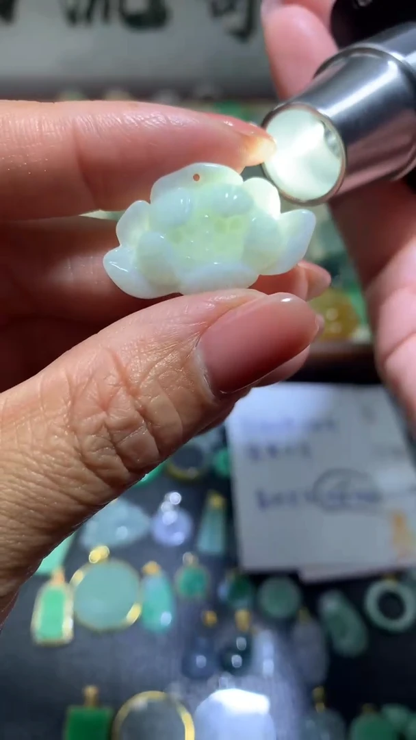 【闪购商品】翡翠颈饰未镶嵌085天然缅甸A货翡翠
