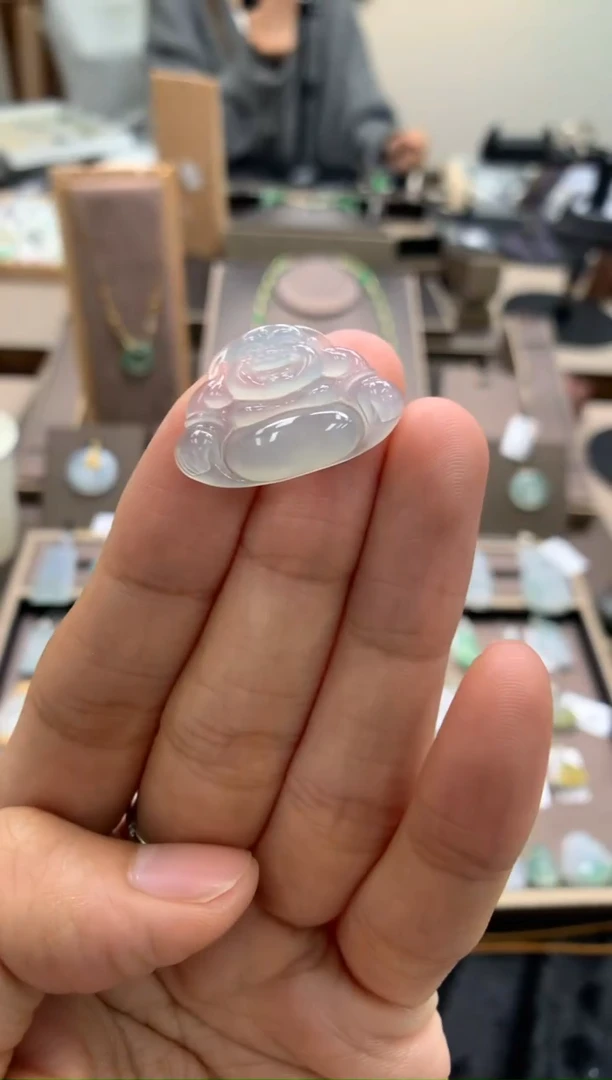 颈饰未镶嵌翡翠佛公