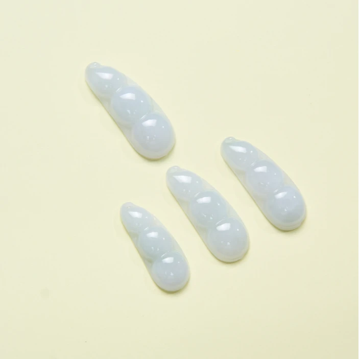 石惑珠宝^翡翠四季豆吊坠约10*28mm/多样性发一