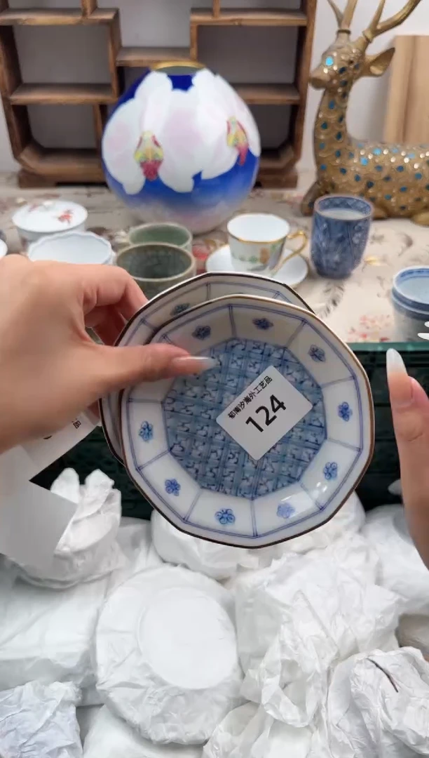 瓷片有***嘛W          124