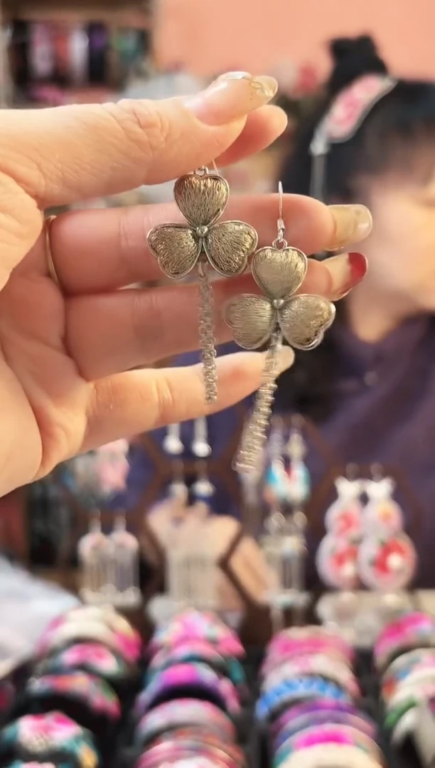艺枝独绣手工饰品74