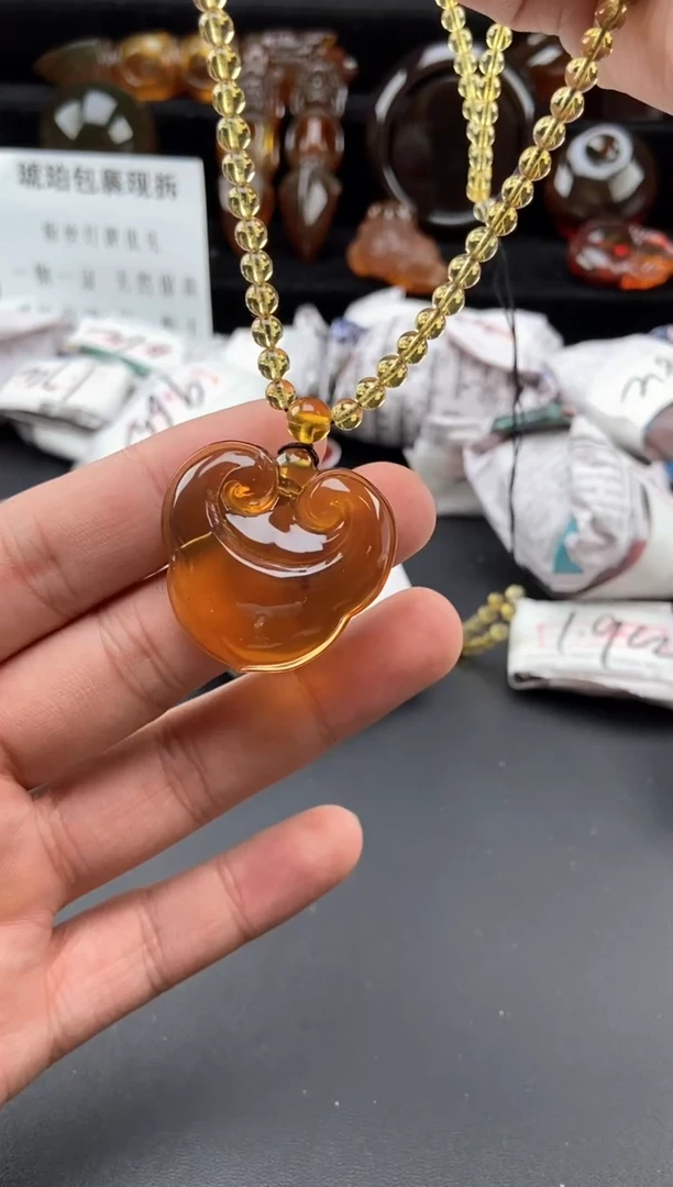 【闪购商品】琥珀颈饰未镶嵌如意锁毛衣链一套