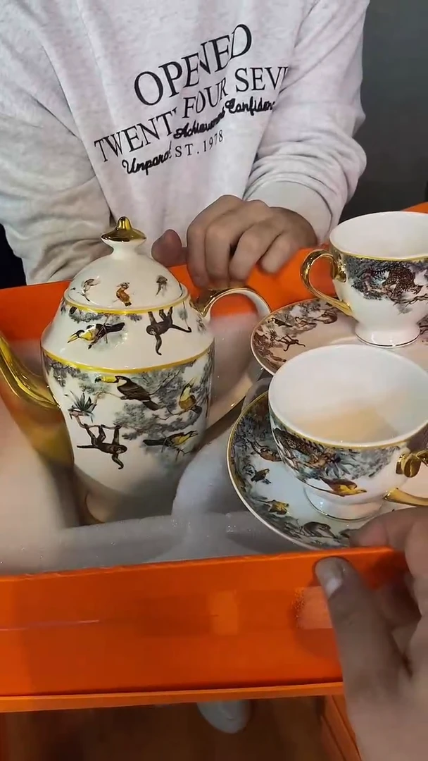 【闪购商品】鸿辉家品牌瓷器，京东包邮！