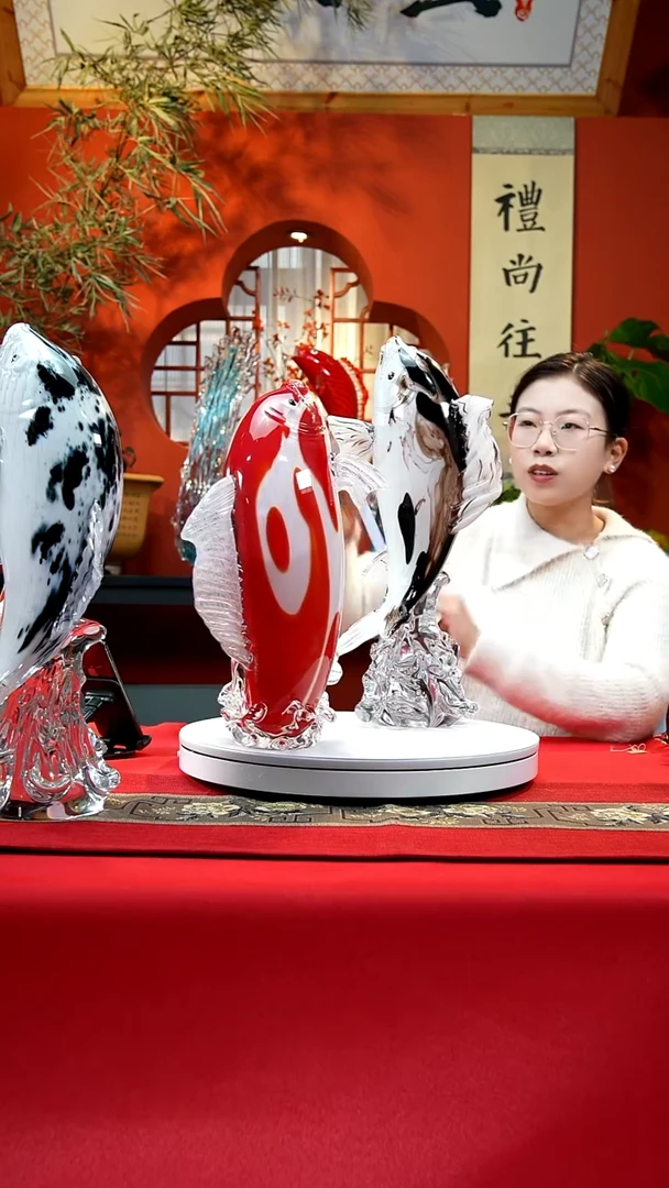 手工艺品琉璃红白锦鲤