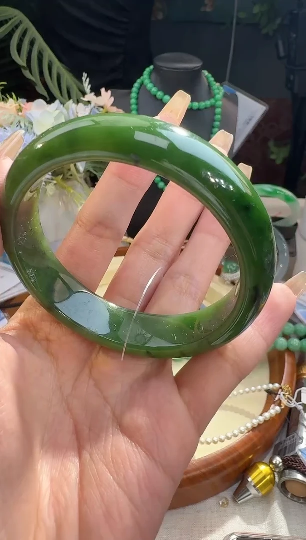 【闪购商品】和田玉手镯未镶嵌手镯