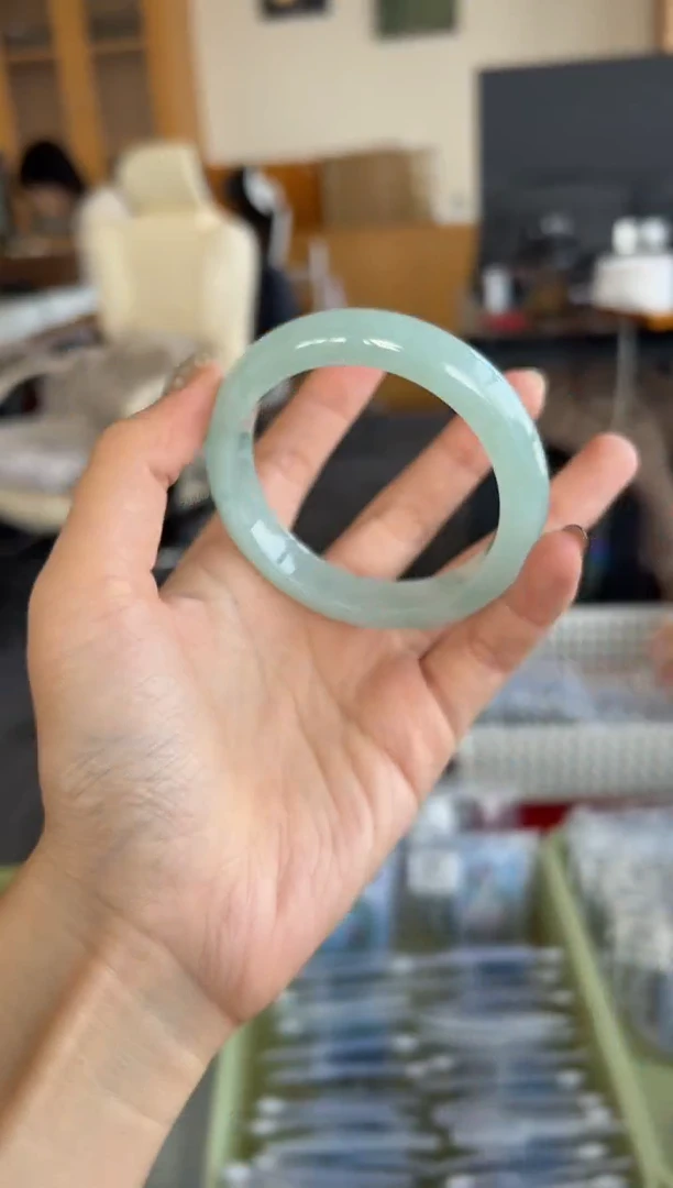 【闪购商品】翡翠手镯未镶嵌30号55.4*12.1*8.4