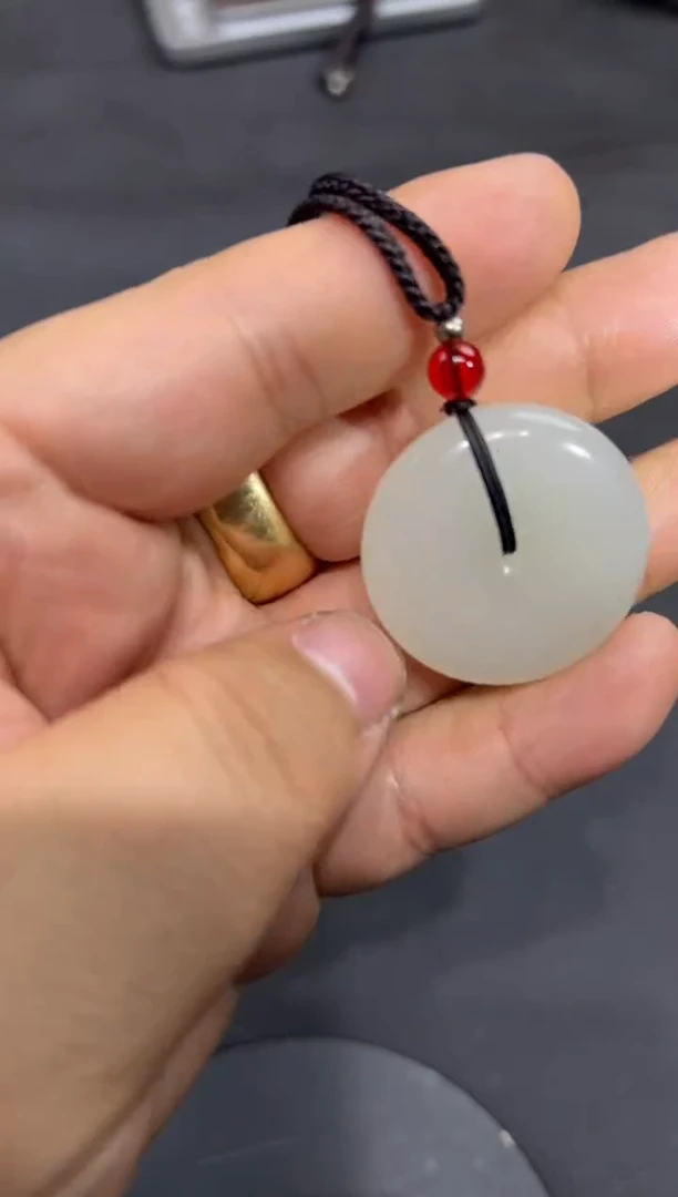 颈饰未镶嵌和田玉3****由3