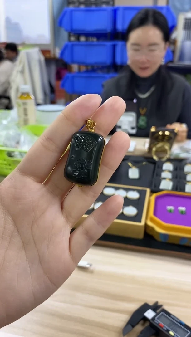 未镶嵌和田玉珠宝奇石R137（多样性发一件）