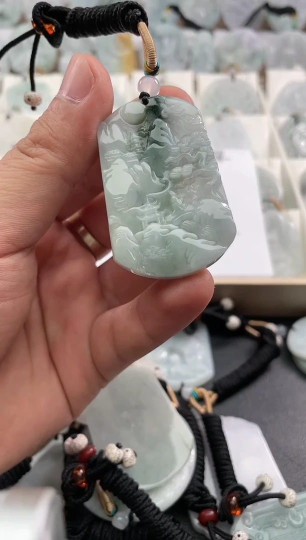 颈饰未镶嵌翡翠26/01/03/51