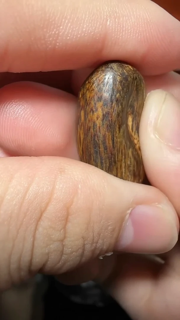 沉香吊坠244号沉水挂件多样性发一