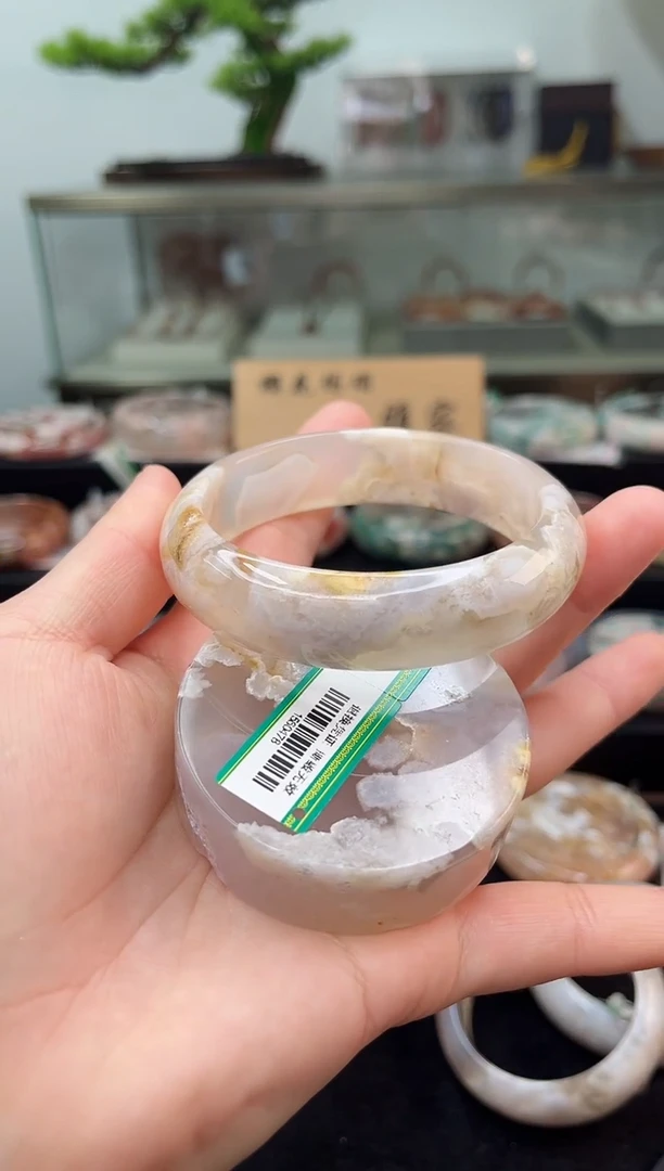 未镶嵌手镯石英质玉60圈口（赠品镯心）1560478