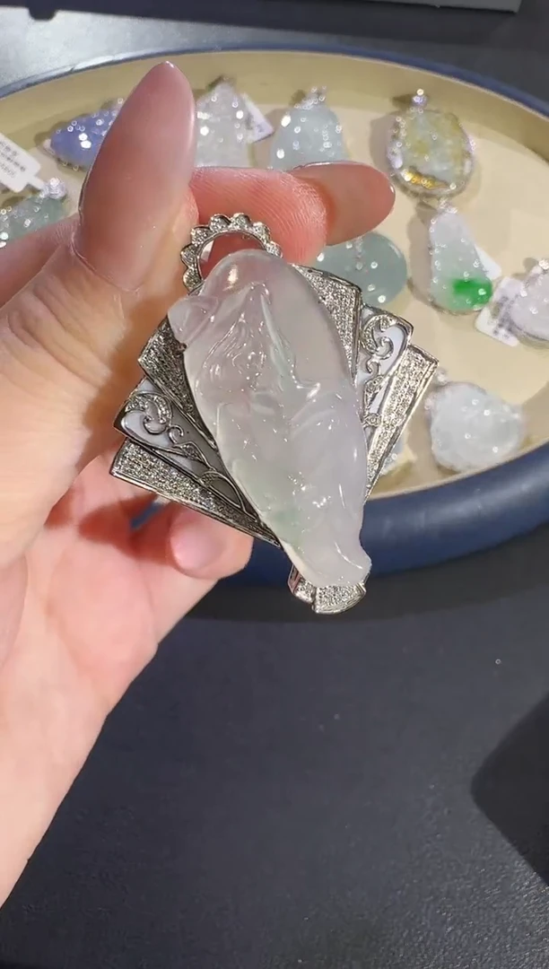 吊坠(不含链)18K金镶嵌翡翠【源头工厂】钻石镶嵌