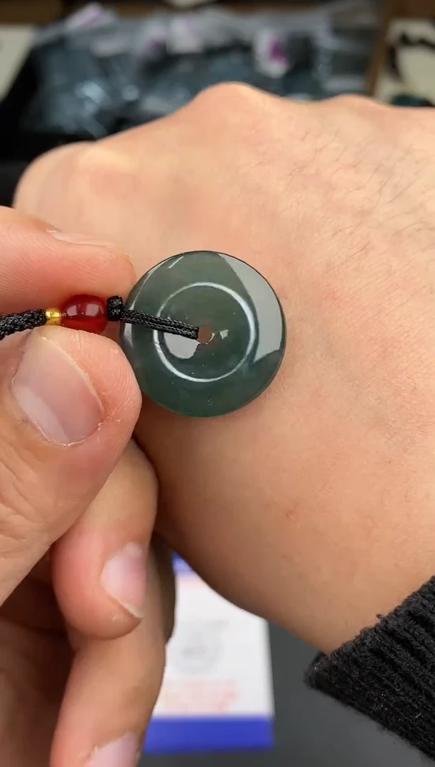 【闪购商品】翡翠颈饰未镶嵌  天然翡翠，一物一图