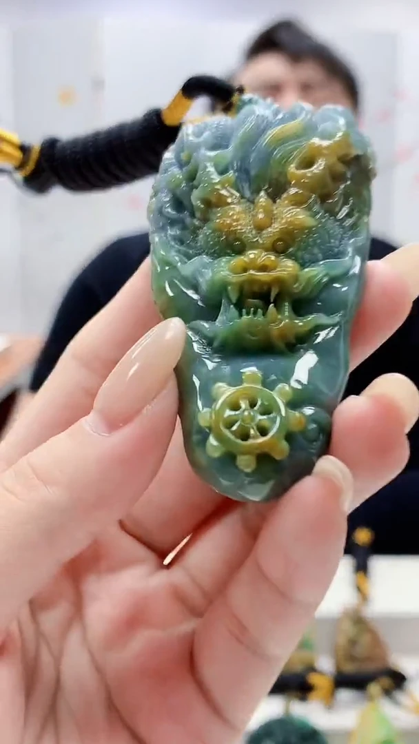 未镶嵌定制翡翠5060lr-毛货挂件20