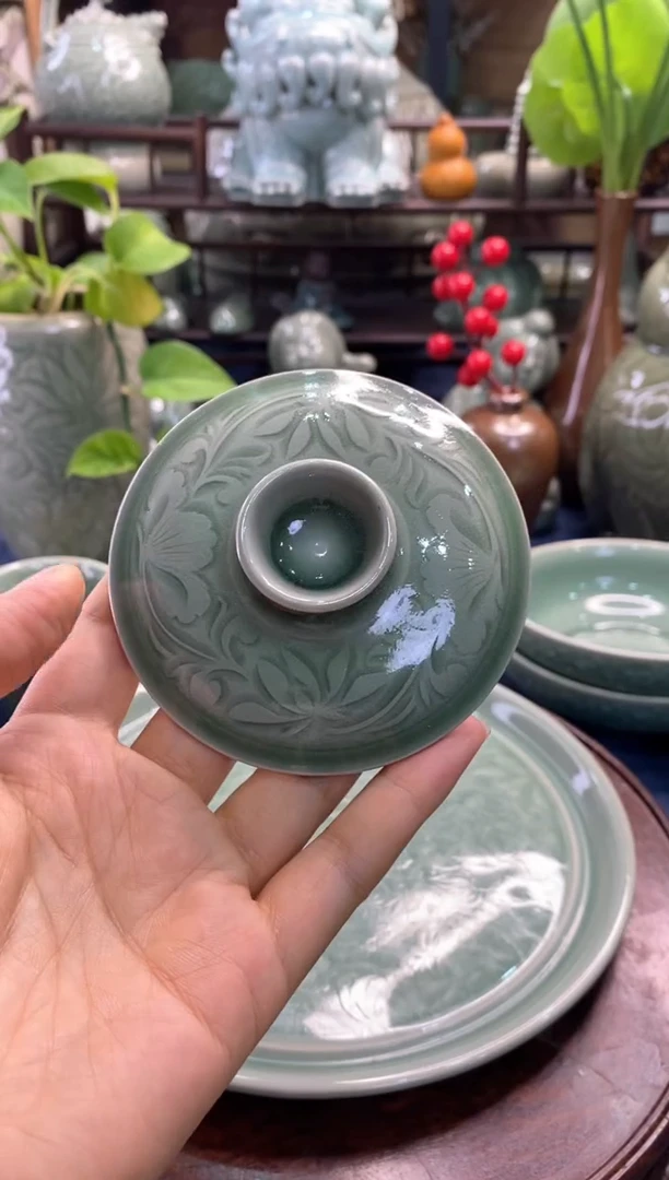 小****?耀州窑 瑕疵 莲纹盖子1只手工 （偏白）