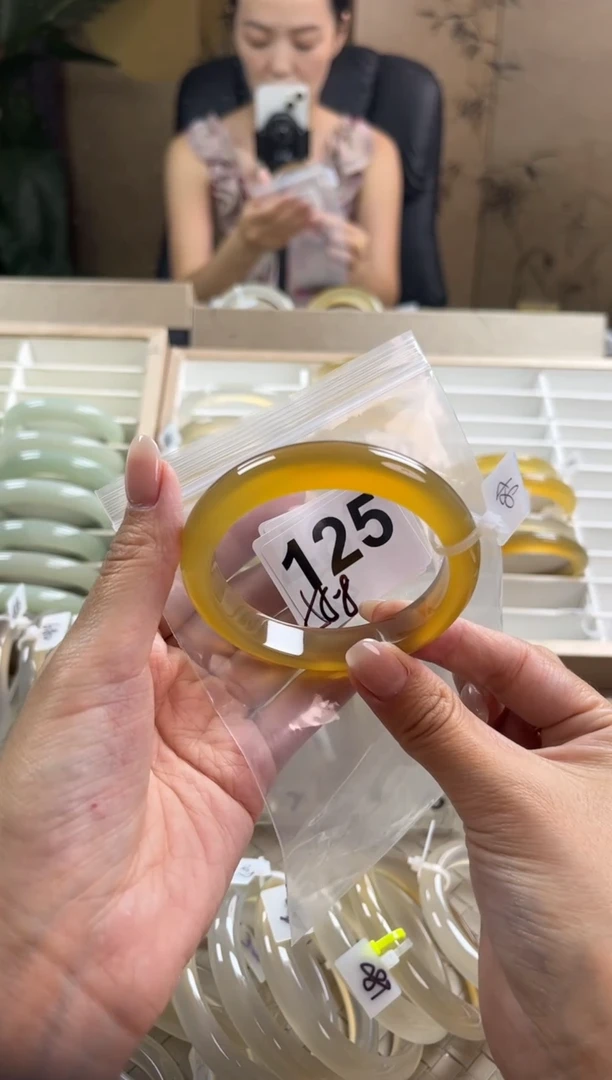 手镯玛瑙/玉髓未镶嵌初*.125