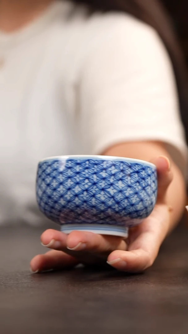 青花手工铜钱纹-禅定杯