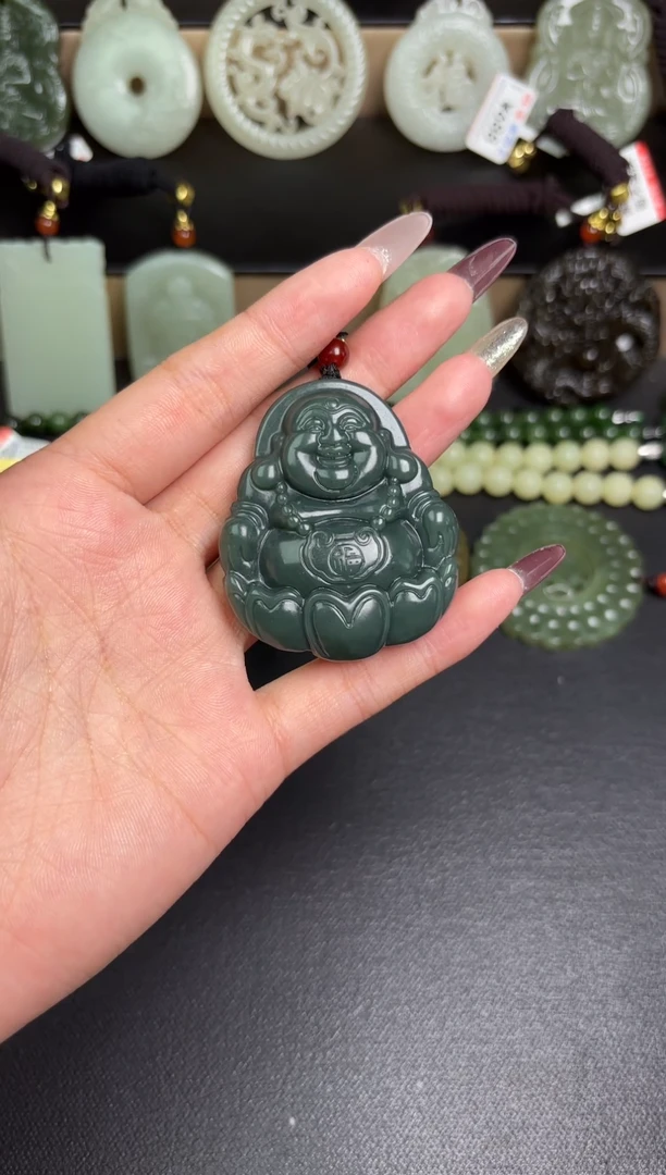 和田玉未镶嵌颈饰1