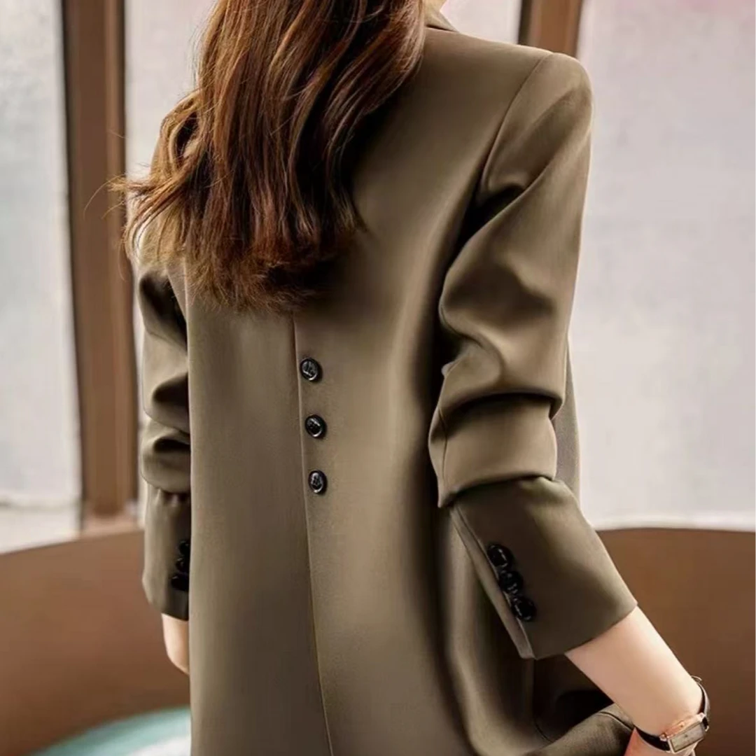 25年春秋西装外套女新款高级感炸街外套后背开叉小个子西服