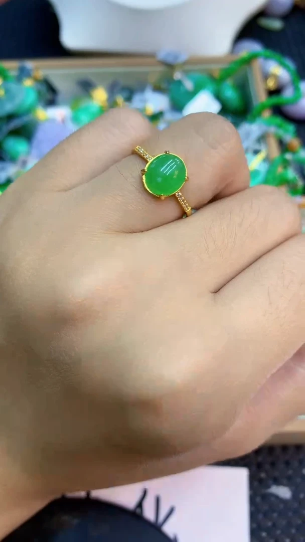 颈饰未镶嵌翡翠1