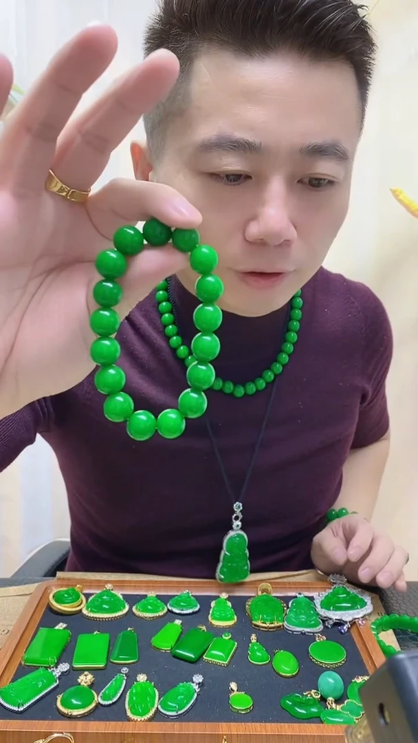 未镶嵌手链翡翠翡翠手链