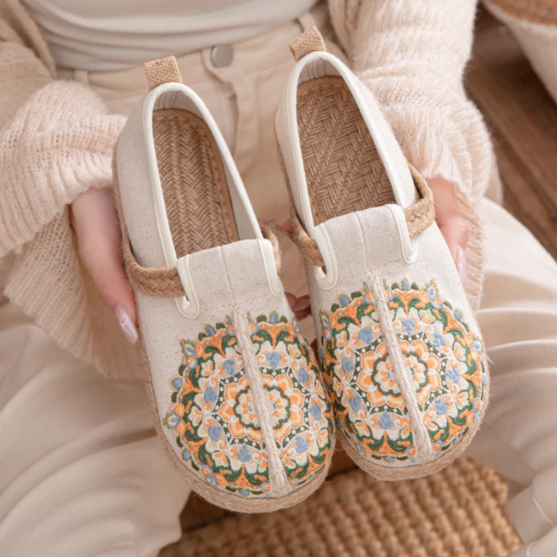 繁花新款秋新款满绣宝莲花新中式居家休闲一脚蹬女生渔夫鞋单鞋