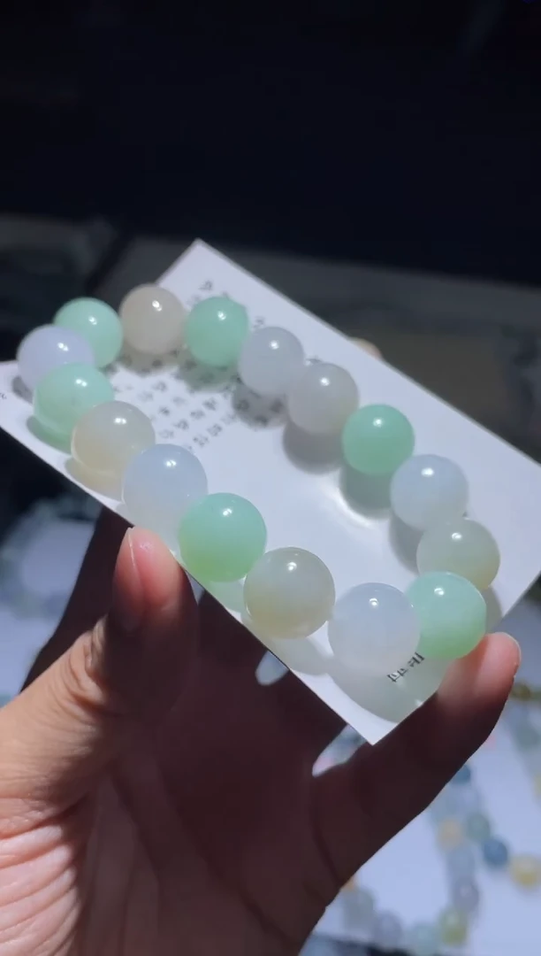 未镶嵌定制翡翠翡翠手串