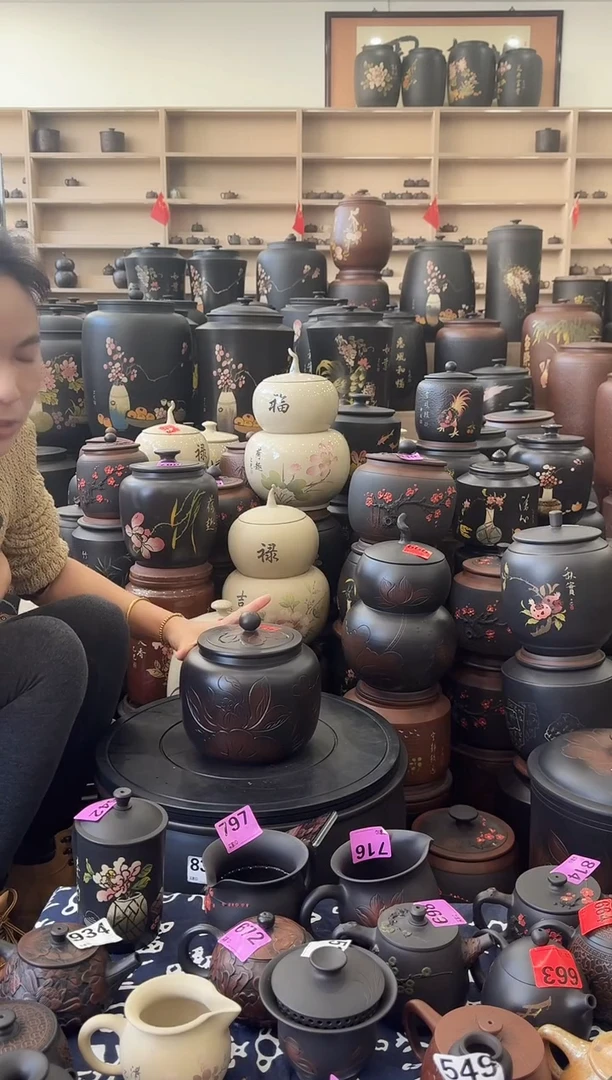 罐瑕疵茶叶罐   苹果荷花   676