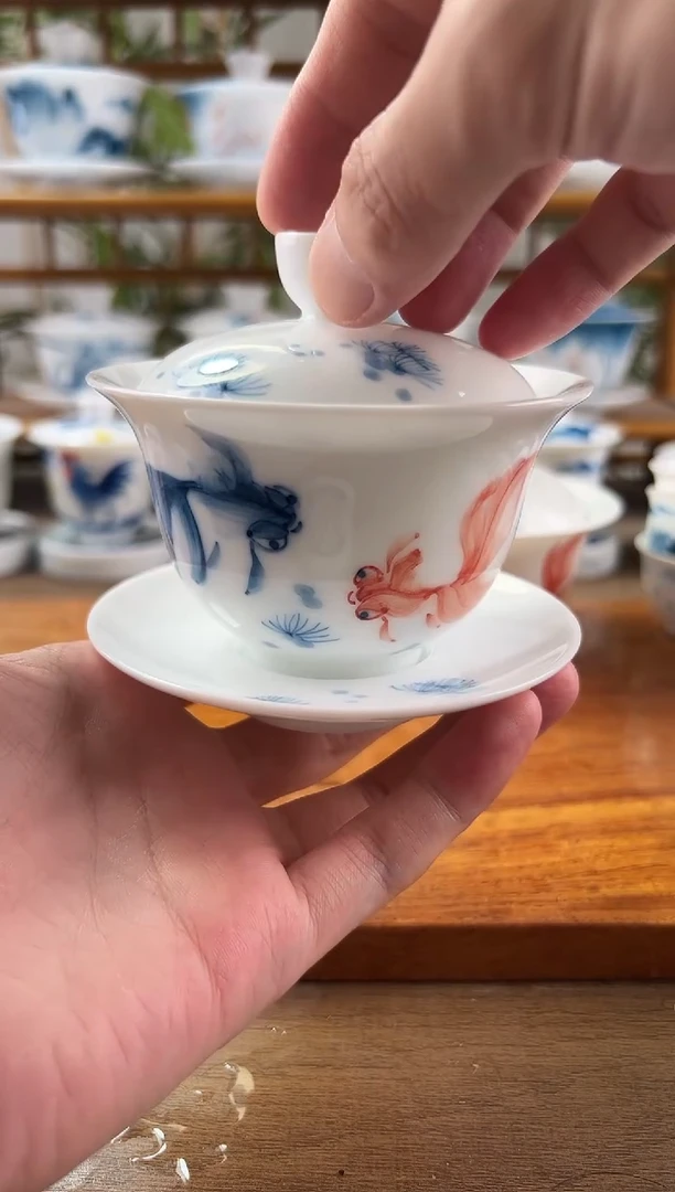 微瑕红蓝锦鲤150ml三才盖碗