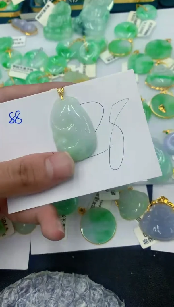 颈饰未镶嵌翡翠11111