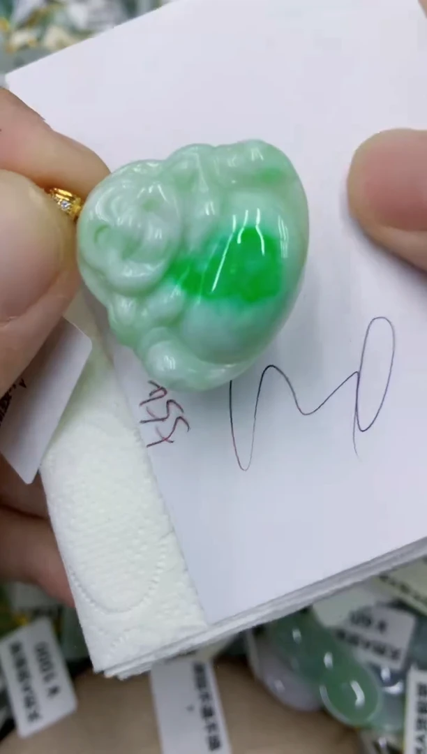 颈饰未镶嵌翡翠11111111111